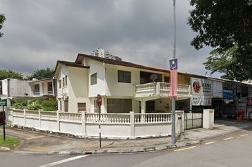 Jalan Kelawai