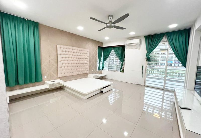 Dua Villas @ One Residence