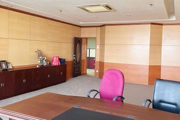 Krystal Point Commercial Centre