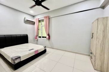 Summerton Condominium