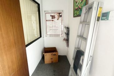 Krystal Point Commercial Centre