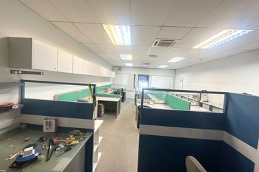 Krystal Point Commercial Centre