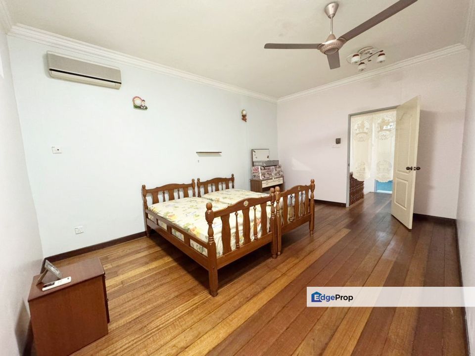 Island Park Solok Tembaga 2 Storey Terrace Fully Extended Land 1700sf, Penang, Greenlane