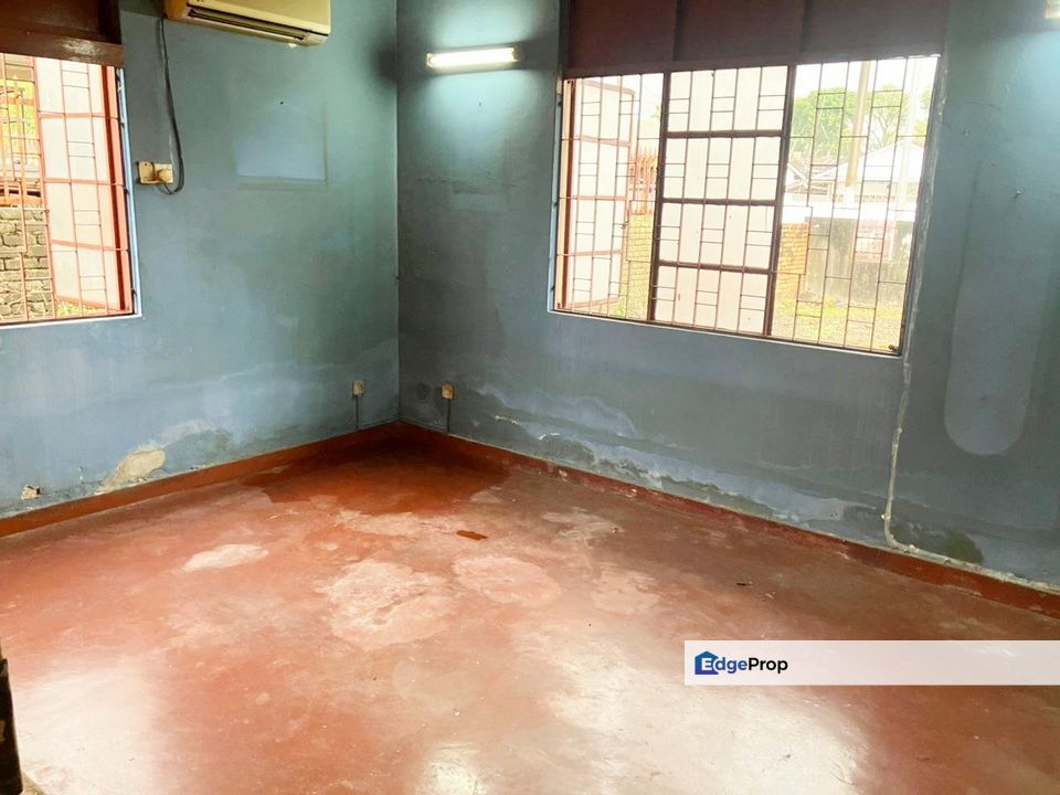 Bungalow Jalan Hamilton Road Land 6600sf Face Main Road high exposure, Penang, Jelutong