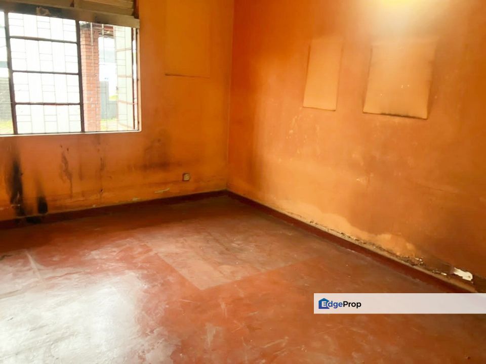 Bungalow Jalan Hamilton Road Land 6600sf Face Main Road high exposure, Penang, Jelutong