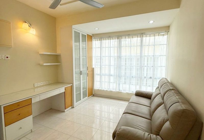 Halaman Bukit Gambir 3