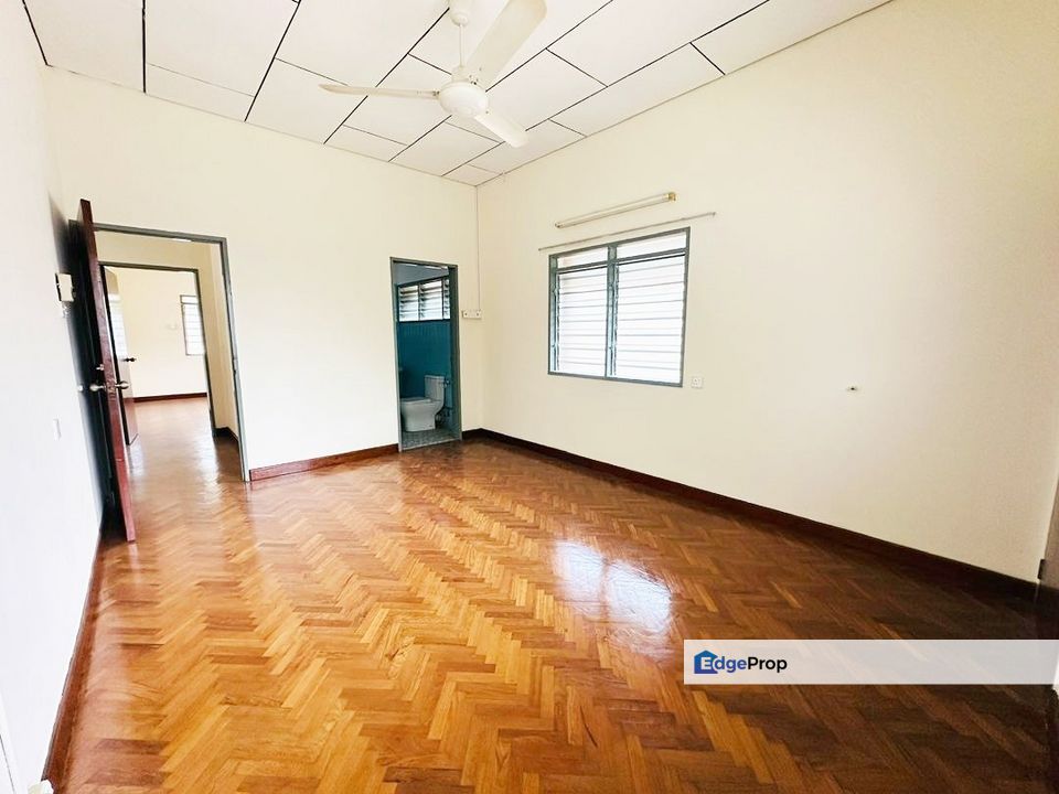 Bungalow 2 Storey Jalan Boundary Air Itam Newly Furbished Painted, Penang, Ayer Itam