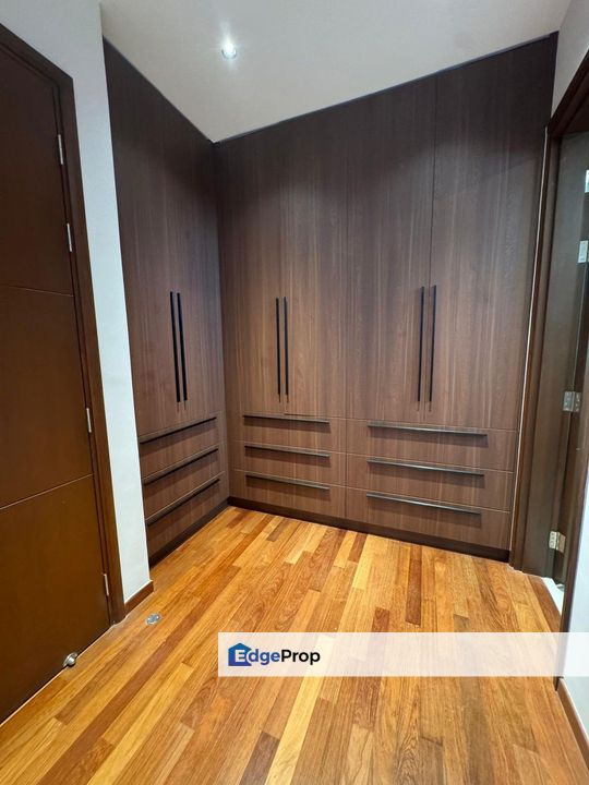 Queens Residence Q1 Fully Seaview 1400sf near Queensbay Fully Renovated, Penang, Sungai Nibong