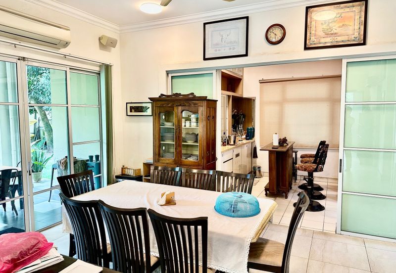 USJ Avenue @ USJ Heights