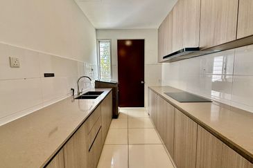 Arahsia Residences, Tropicana Aman