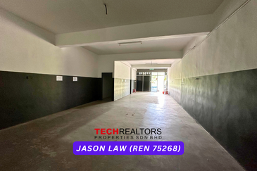 Taman Songket Indah - Jalan Kuala Ketil | Ground / 1st Floor For Rent | Front Back Roller Shutter - Easy Loading