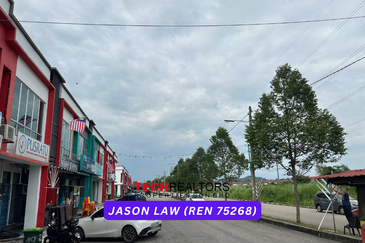 Taman Songket Indah - Jalan Kuala Ketil | Ground / 1st Floor For Rent | Front Back Roller Shutter - Easy Loading