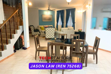 Renovated & Huge Land (9,766sqft) Bungalow in Permaipura Golf & Country Club (Bedong Kedah)