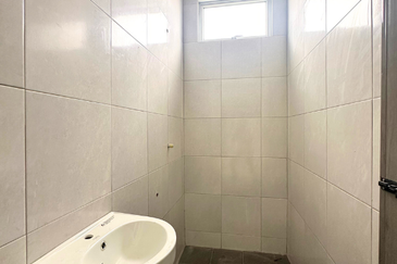 Taman Puteri (Padang Serai) Near Taman Lagenda  | Big Land Corner Semi D | Suitable for Kindergarten or Own Stay