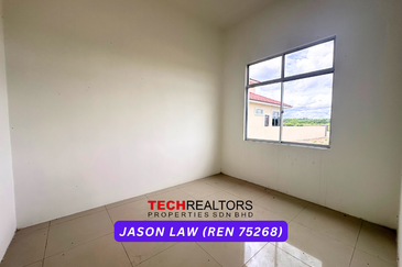 Taman Puteri (Padang Serai) Near Taman Lagenda  | Big Land Corner Semi D | Suitable for Kindergarten or Own Stay