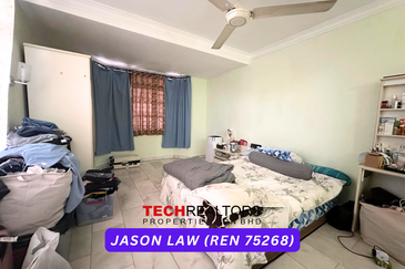 Renovated & Big Land Semi D  House in Kulim (Taman Seroja) | 4 Bedrooms | 3km To Lotus ✨