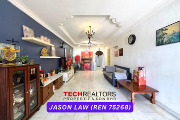 Renovated & Big Land Semi D  House in Kulim (Taman Seroja) | 4 Bedrooms | 3km To Lotus ✨