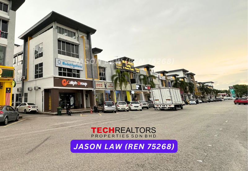 Bandar Laguna Merbok