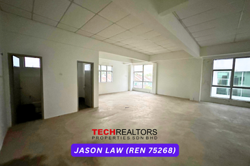 Bandar Laguna Merbok