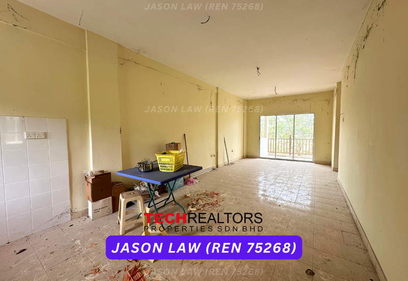 Bukit Merah Laketown Resort