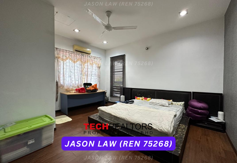 Bandar Laguna Merbok