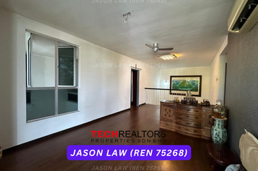 Bandar Laguna Merbok