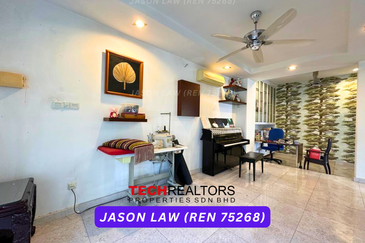 Bandar Laguna Merbok