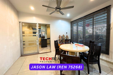 Bandar Laguna Merbok