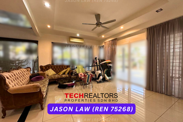 Bandar Laguna Merbok