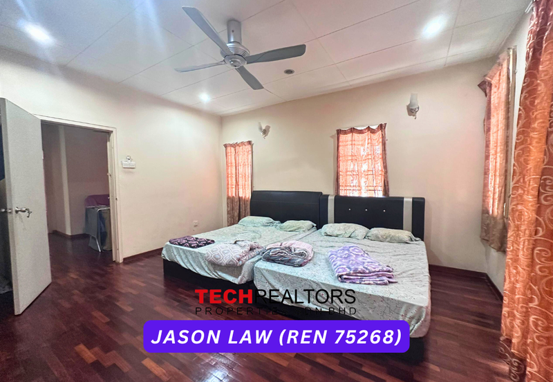 Bandar Laguna Merbok