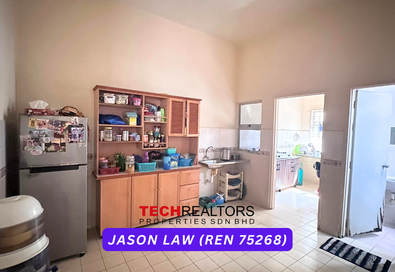 Bandar Laguna Merbok