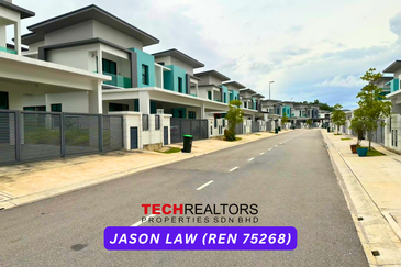 Sierra, Bukit Banyan