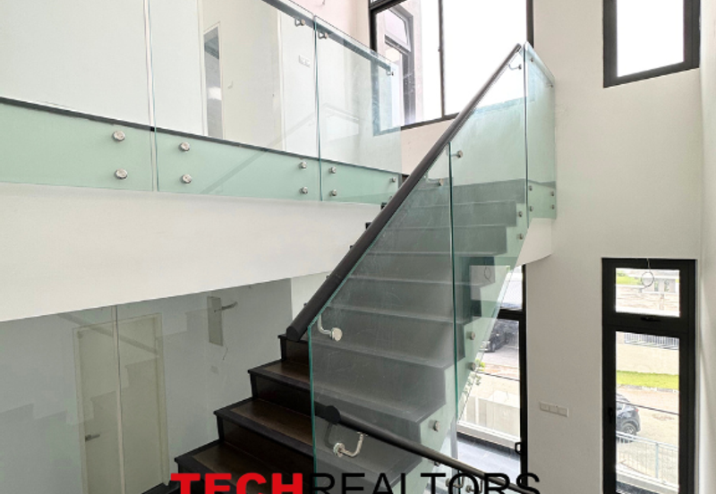 The Somerset -  Courtyard