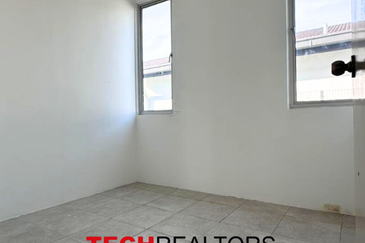 YARRA PARK WESTFIELD