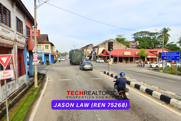Facing Mainroad | Padang Serai - Jalan Bagan | Corner Lot Shop Rent - 2 Unit Linked | Kedah