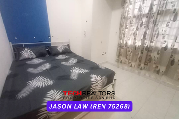 Bandar Laguna Merbok