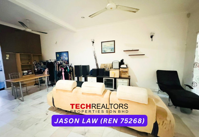 Bandar Laguna Merbok