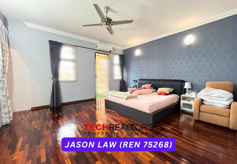 Bandar Laguna Merbok