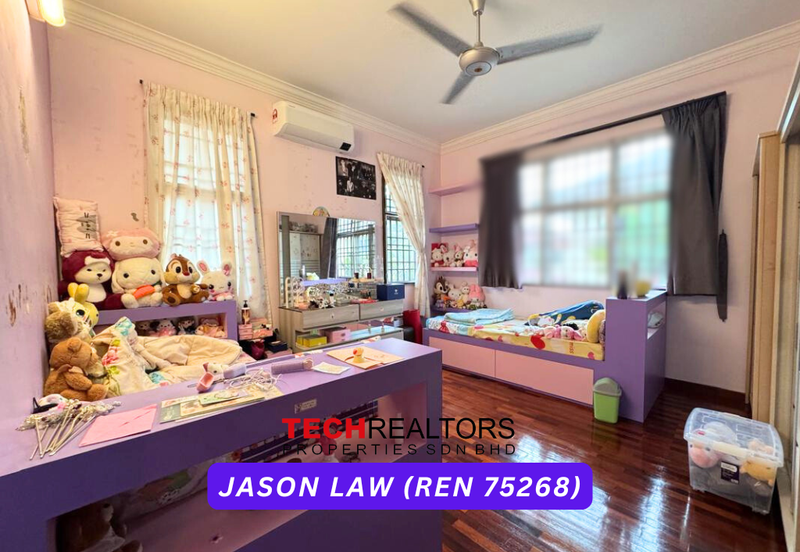 Bandar Laguna Merbok