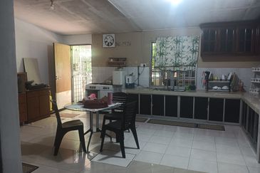 Rumah Teres 2 Tingkat Untuk Dijual Di Taman Permai, Tanjung Malim