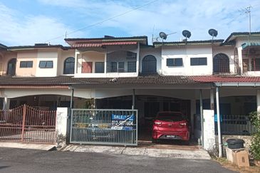Rumah Teres 2 Tingkat Untuk Dijual Di Taman Permai, Tanjung Malim