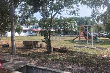 Rumah Teres 2 Tingkat Untuk Dijual Di Taman Permai, Tanjung Malim