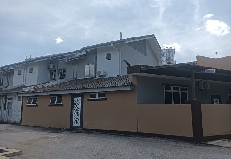 RUMAH TERES 1.5 TINGKAT (CORNER LOT) UNTUK DIJUAL DI ZORA, PROTON CITY, TANJUNG MALIM