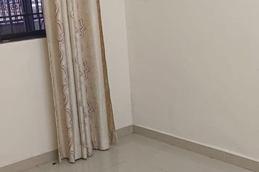 RUMAH TERES 1 TINGKAT UNTUK DIJUAL DI TAMAN DATO' HARUN, PETALING JAYA