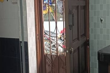 RUMAH TERES 1 TINGKAT UNTUK DIJUAL DI TAMAN DATO' HARUN, PETALING JAYA