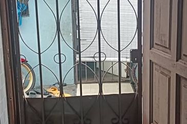 RUMAH TERES 1 TINGKAT UNTUK DIJUAL DI TAMAN DATO' HARUN, PETALING JAYA