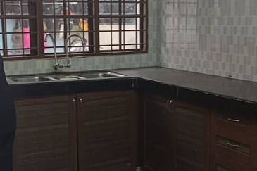 RUMAH TERES 1 TINGKAT UNTUK DIJUAL DI TAMAN DATO' HARUN, PETALING JAYA