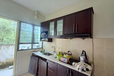 UNIT APARTMENT UNTUK DIJUAL DI CASARIA APARTMENT, BANDAR COUNTRY HOMES, RAWANG, SELANGOR