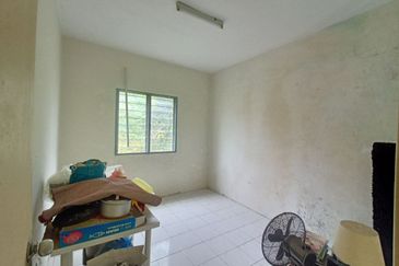 UNIT APARTMENT UNTUK DIJUAL DI CASARIA APARTMENT, BANDAR COUNTRY HOMES, RAWANG, SELANGOR