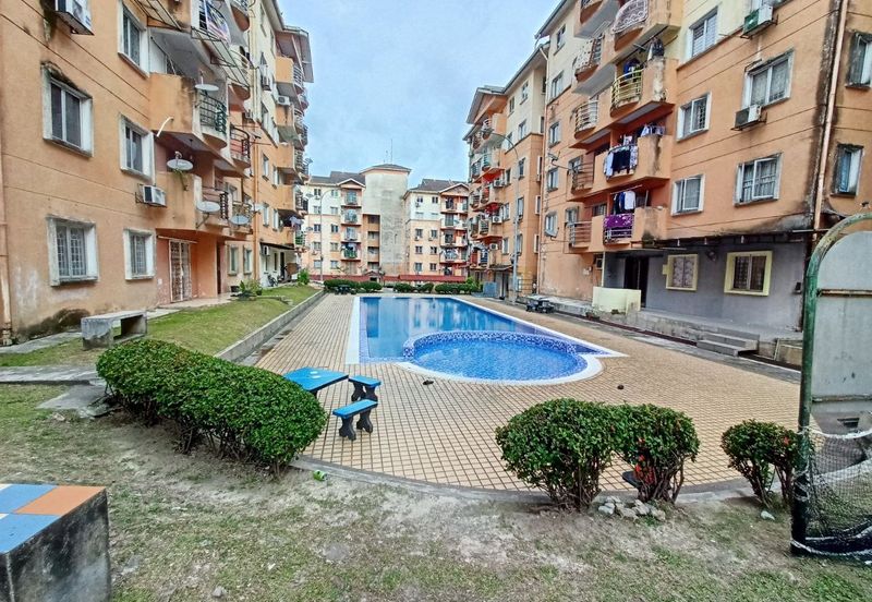 UNIT APARTMENT UNTUK DIJUAL DI CASARIA APARTMENT, BANDAR COUNTRY HOMES, RAWANG, SELANGOR